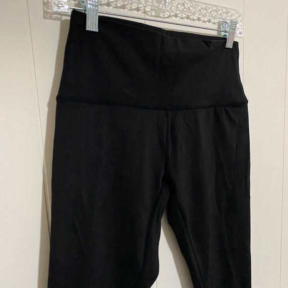 Varley Athletic/Athleisure Black Cropped Legging 23" Inseam Size Medium - Picture 3 of 9
